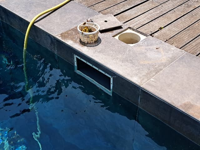 Recherche de fuite sur piscine béton à Antibes près de Biot (06)