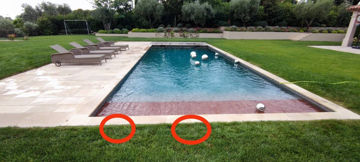 Technicien détectant une fuite de piscine
